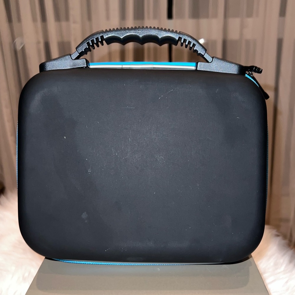 Young Living Essential Oil Case - Picture 5 of 5